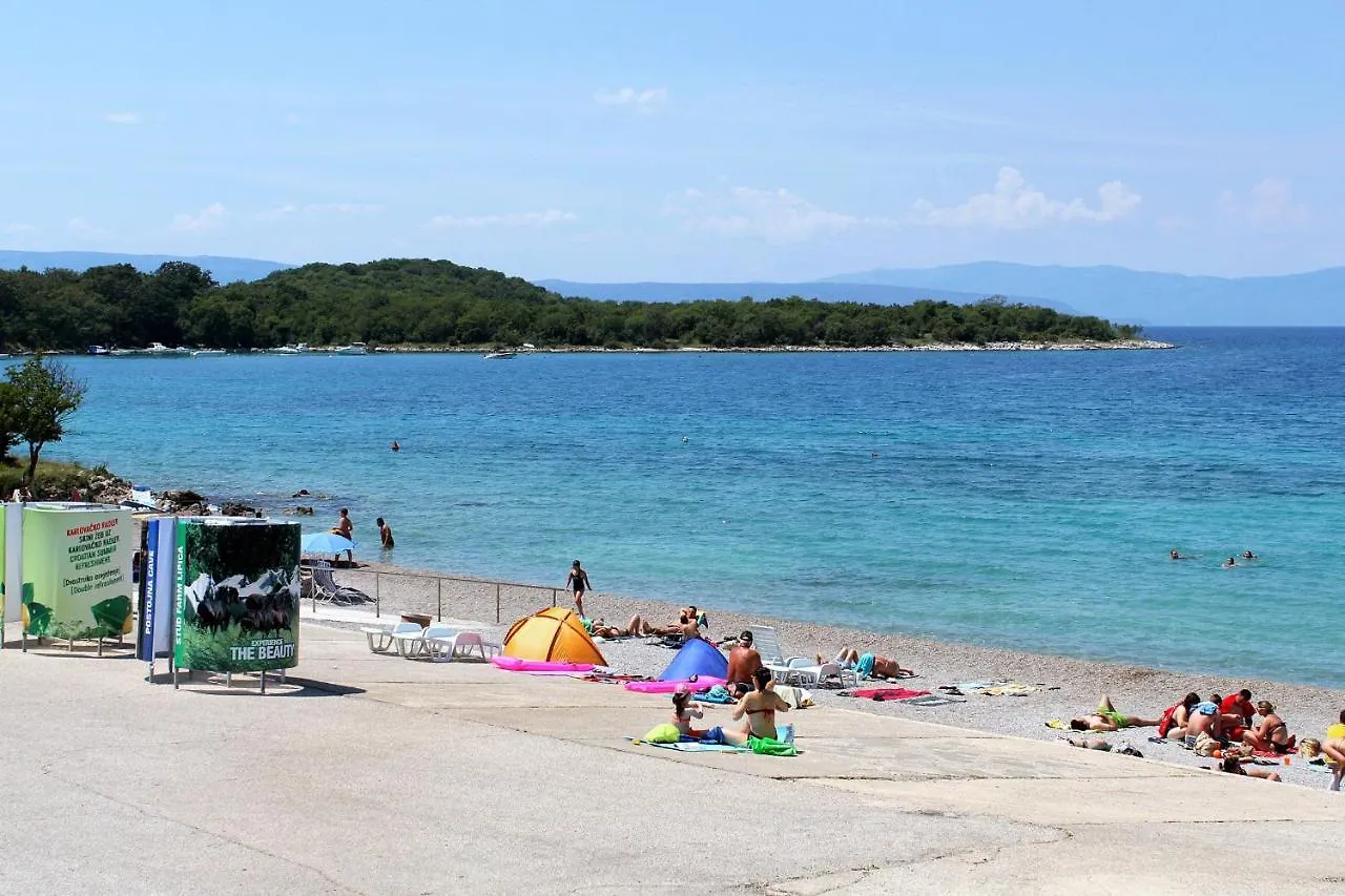 Apartments With A Parking Space Njivice, Krk - 14932 Croatia